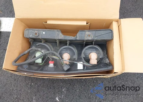 2011 GMC Yukon Xl Denali из США, поврежденный, VIN 1GKS2MEF6BR281070